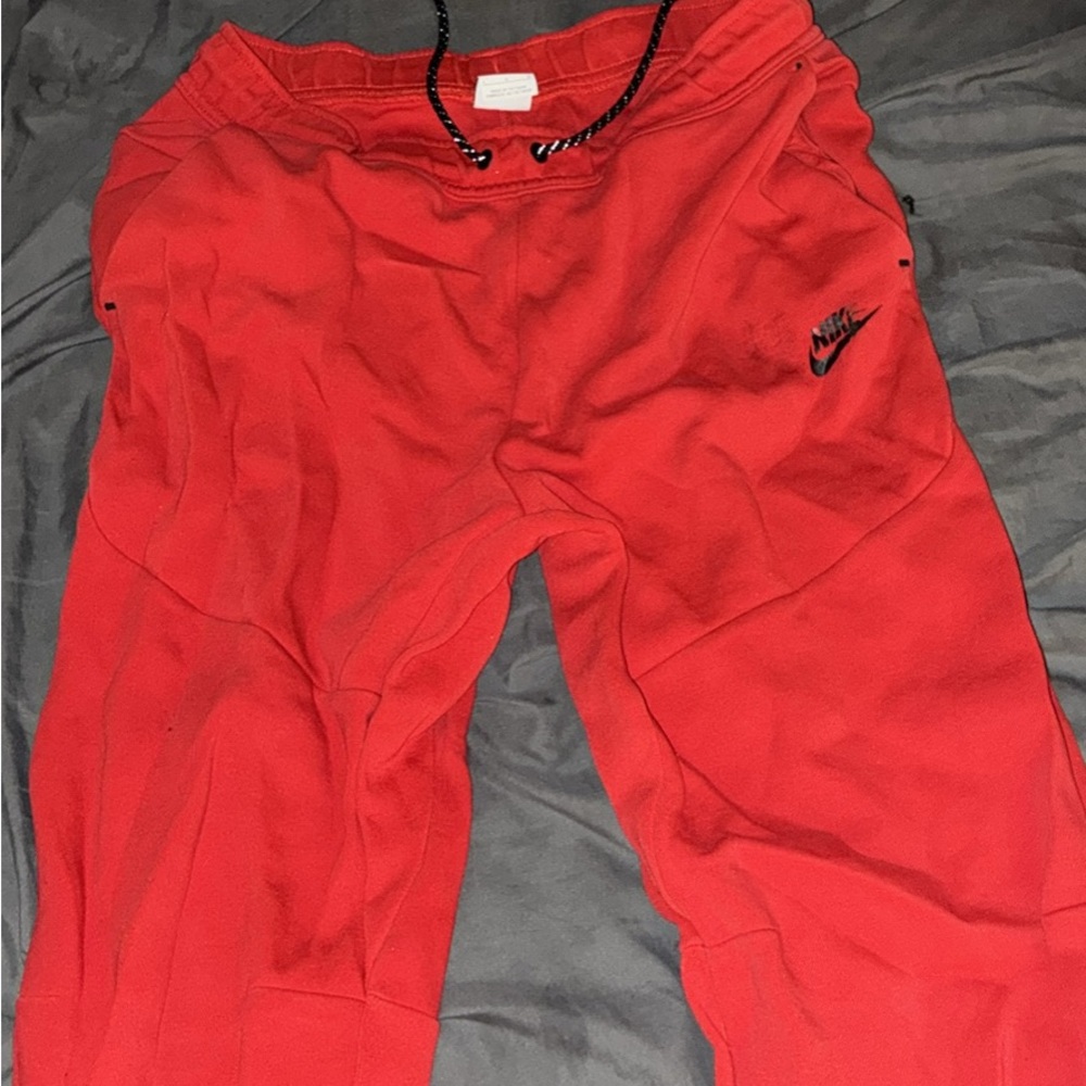 Nike Tech Fleece Joggers (Red, Men’s Large)